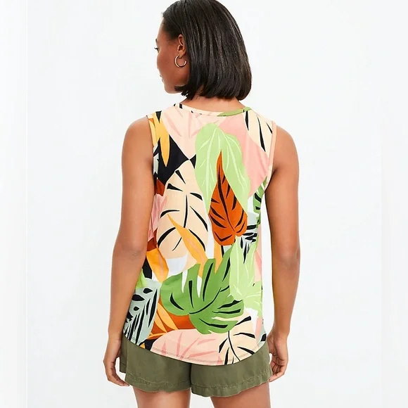 ⭐️ Loft Palm Split Neck Mixed Media Shell Sleeveless Tank SMALL - Picture 3 of 11